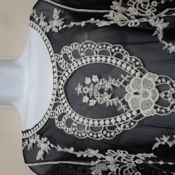 Vintage blouse women M embroidered see through boho sheered Y2K cottagecore top - Picture 2 of 7